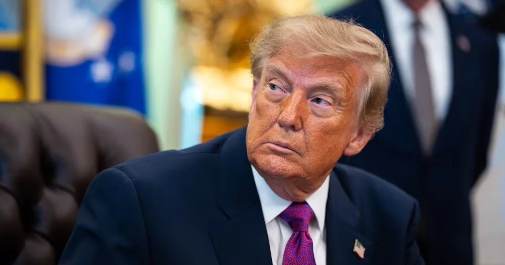 Trump anuncia acordo para controlar 65 bilhões de barris de petróleo na Venezuela